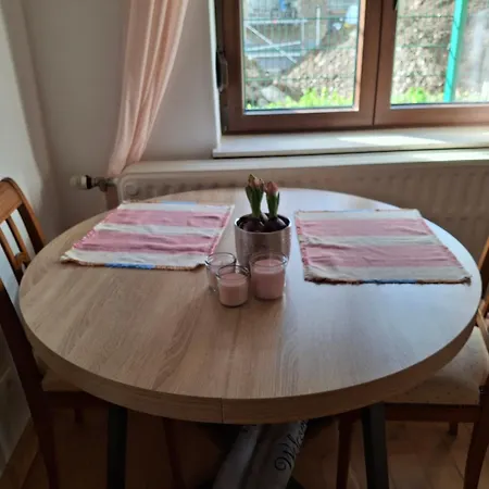 La Vie En Rose Bed and Breakfast